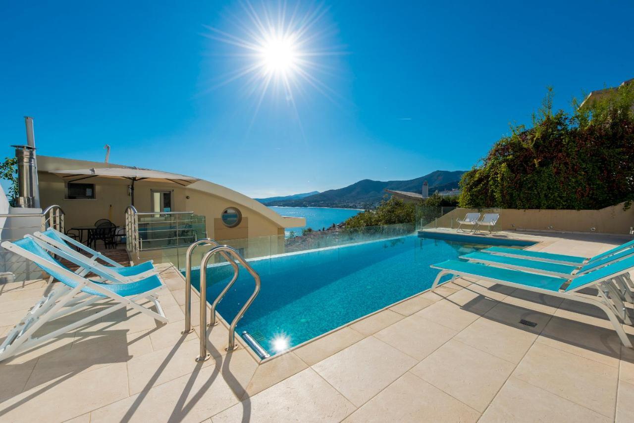 Villa Evian Палеон-Цифликион Экстерьер фото