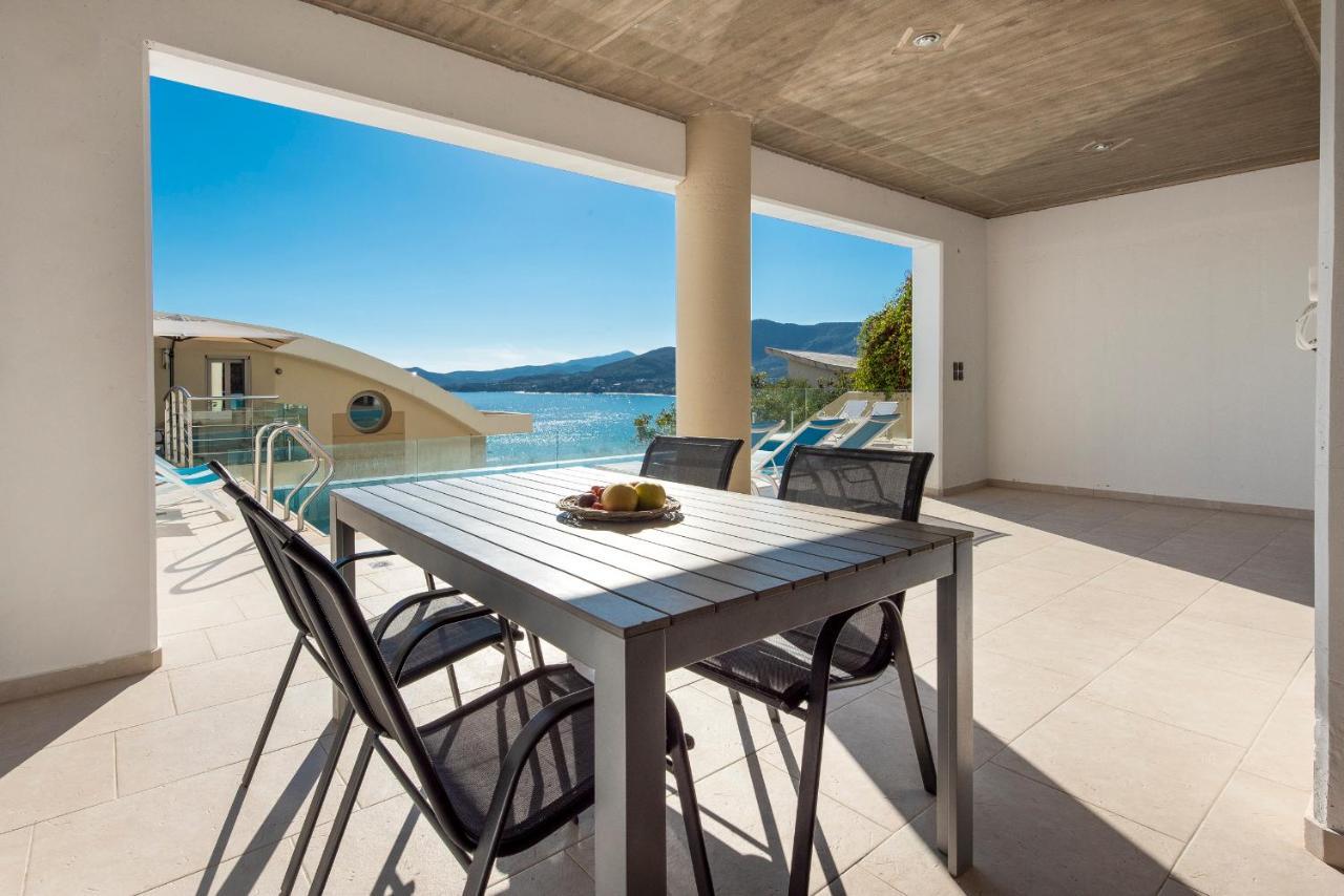 Villa Evian Палеон-Цифликион Экстерьер фото